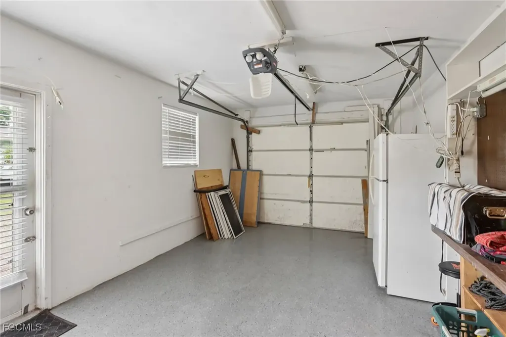 1037 Ione Drive Fort Myers FL 33919