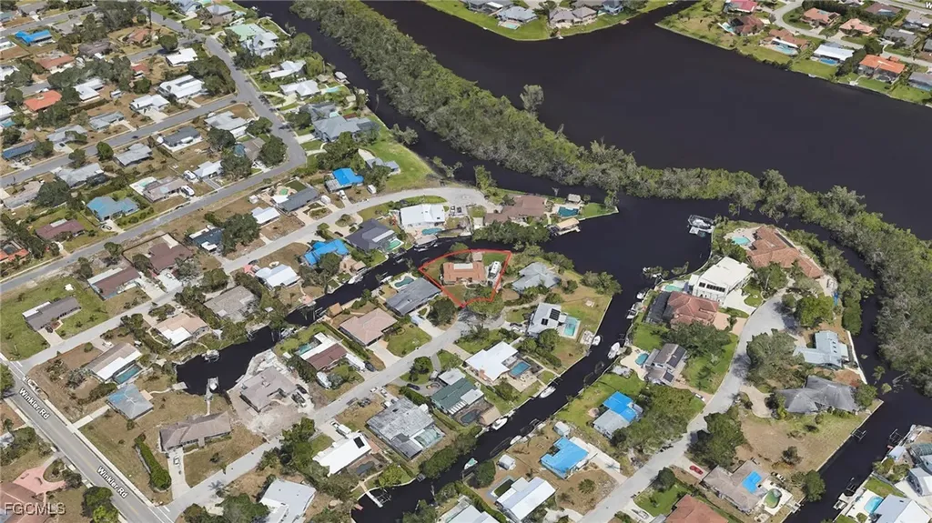 1037 Ione Drive Fort Myers FL 33919