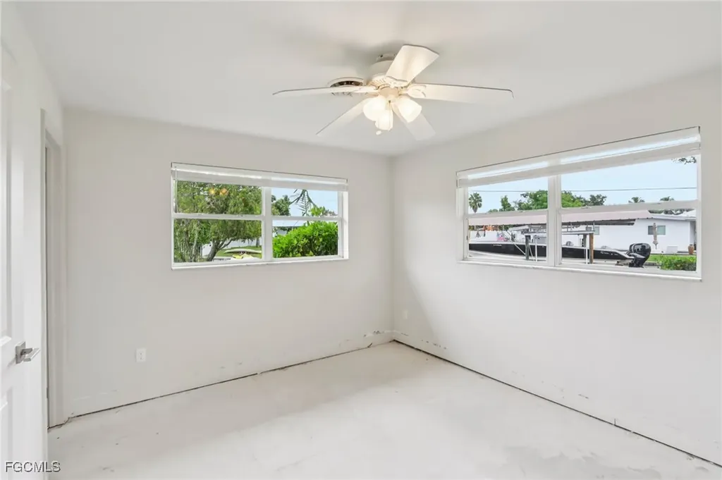 1037 Ione Drive Fort Myers FL 33919