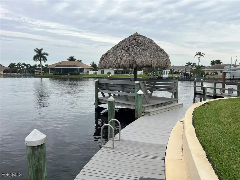 4002 SE 20th Place Cape Coral FL 33904