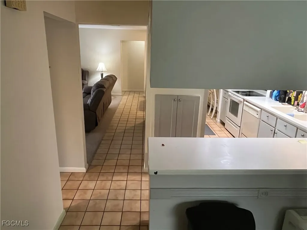 4002 SE 20th Place Cape Coral FL 33904