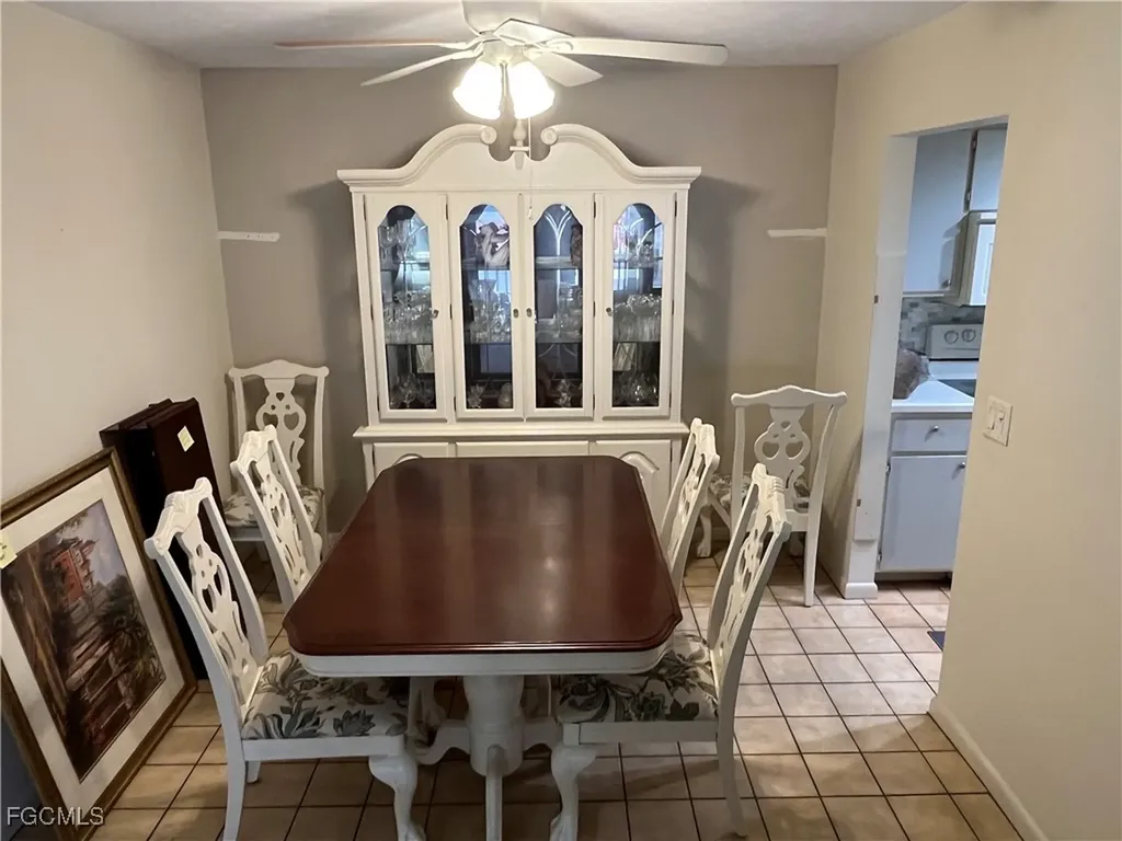 4002 SE 20th Place Cape Coral FL 33904