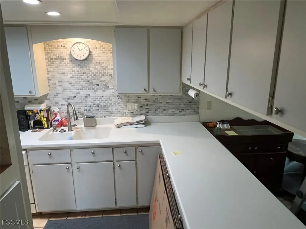 4002 SE 20th Place Cape Coral FL 33904