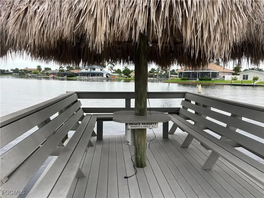 4002 SE 20th Place Cape Coral FL 33904