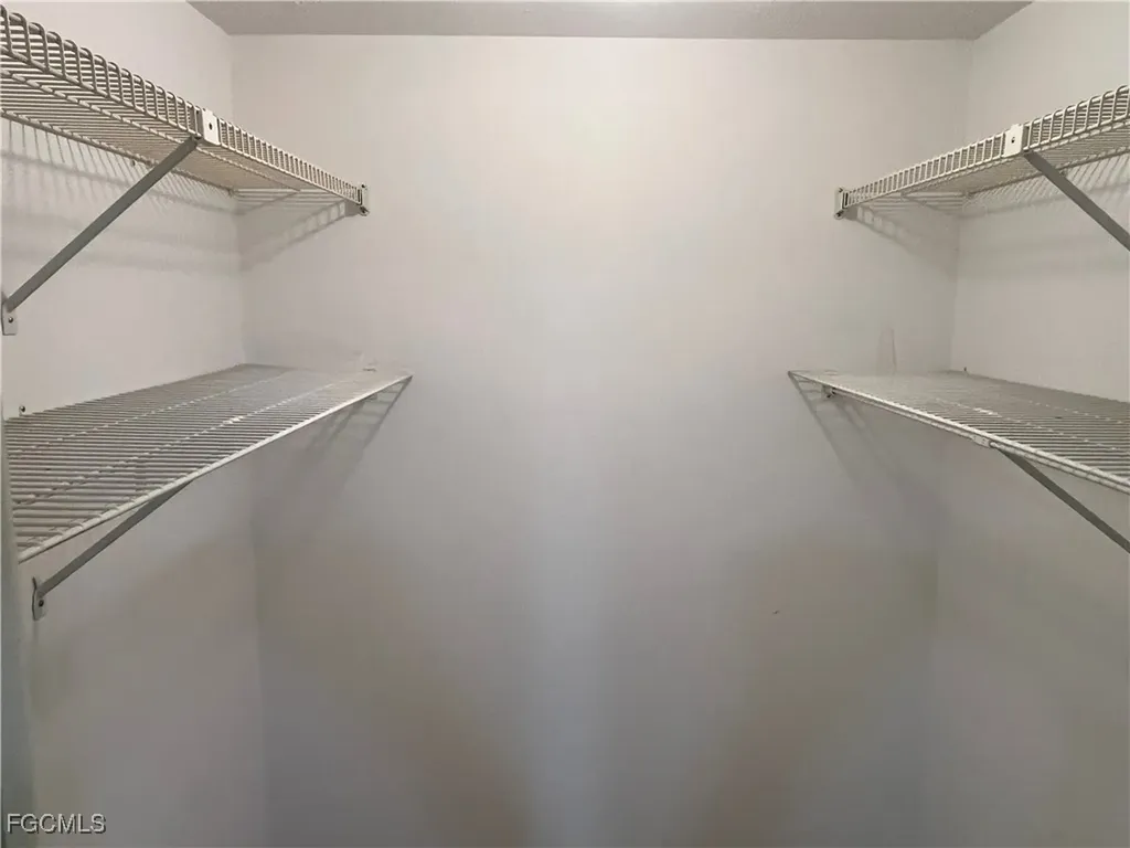 4002 SE 20th Place Cape Coral FL 33904