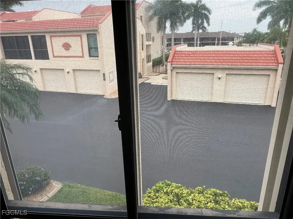 4002 SE 20th Place Cape Coral FL 33904