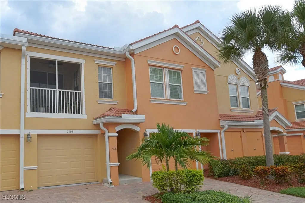 1807 Concordia Lake Circle Cape Coral FL 33909