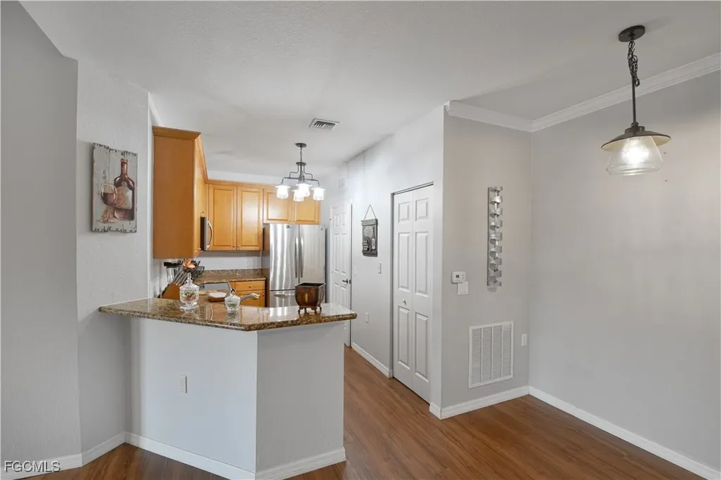 1807 Concordia Lake Circle Cape Coral FL 33909