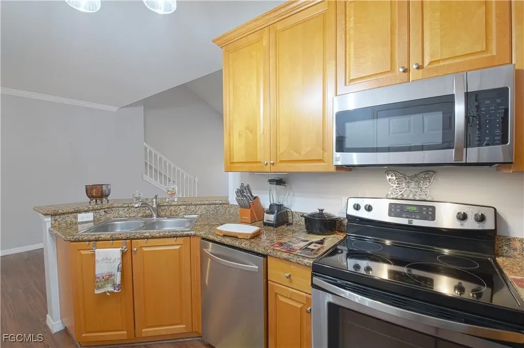 1807 Concordia Lake Circle Cape Coral FL 33909