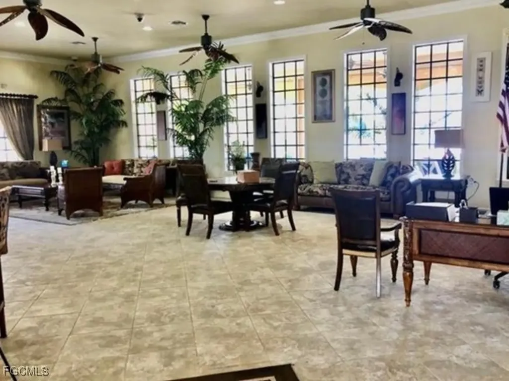 1807 Concordia Lake Circle Cape Coral FL 33909