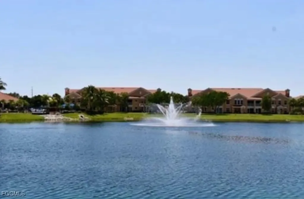 1807 Concordia Lake Circle Cape Coral FL 33909