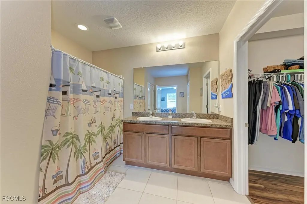 5809 71st Street E Palmetto FL 34221