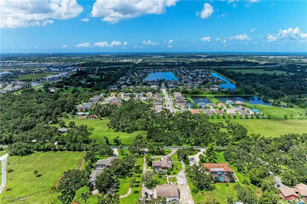 5809 71st Street E Palmetto FL 34221