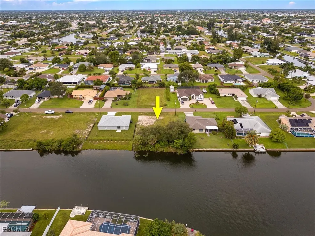 105 NE 20th Court Cape Coral FL 33909