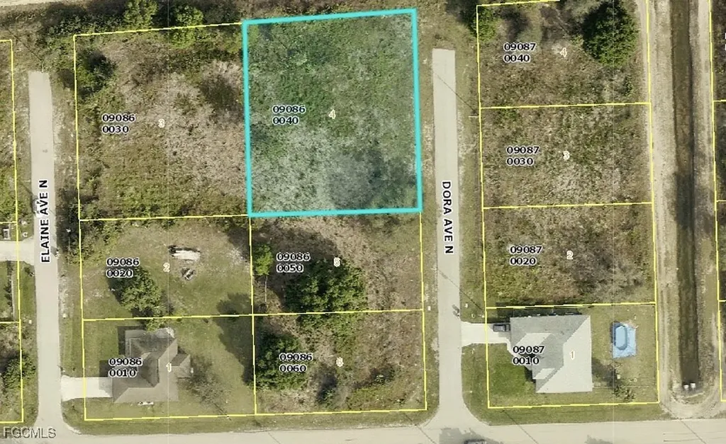 5905 Dora Avenue N Lehigh Acres FL 33971