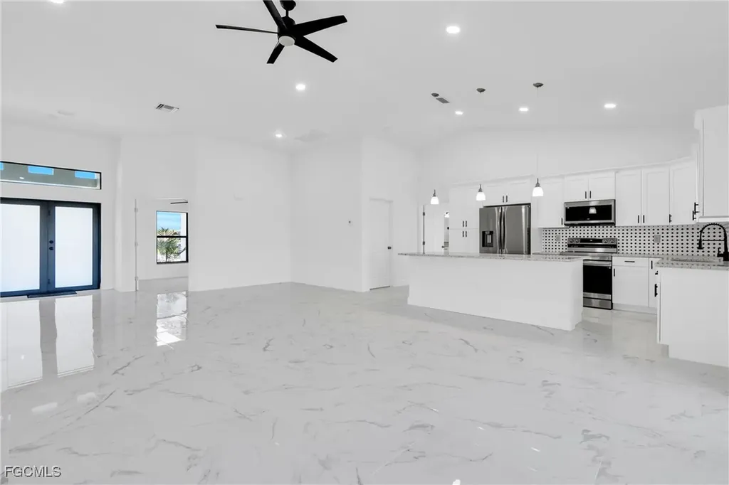 7870 19th Place Labelle FL 33935