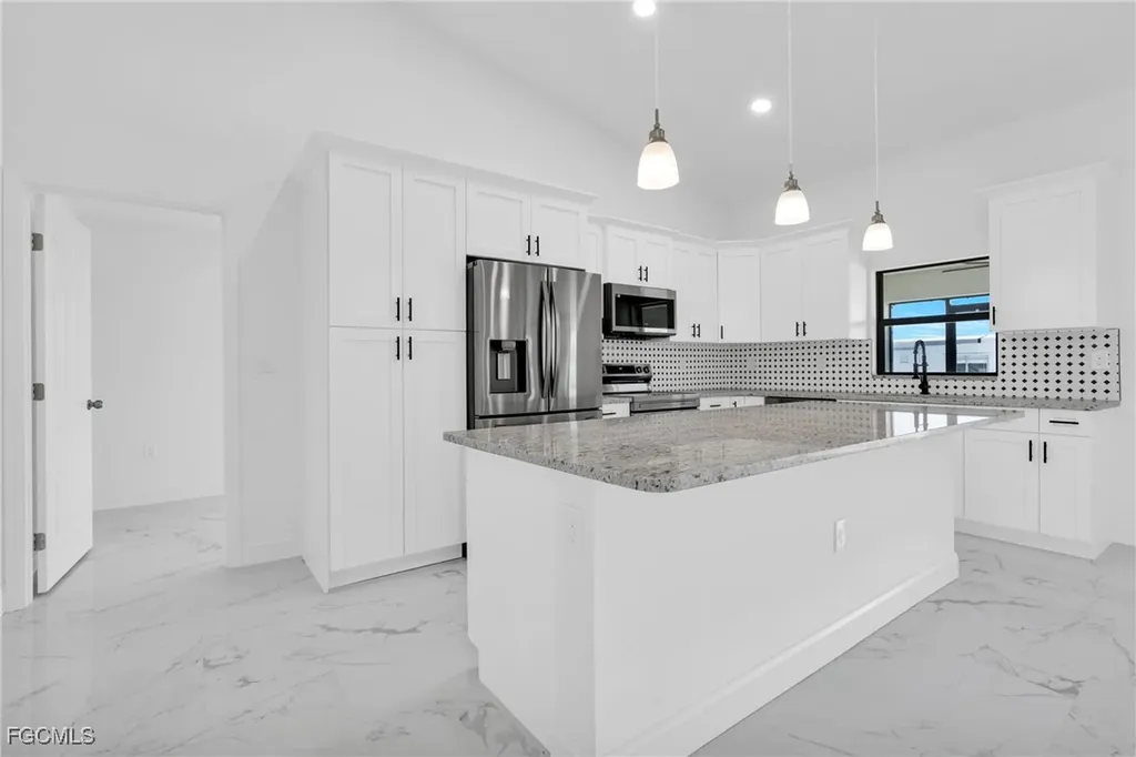 7870 19th Place Labelle FL 33935