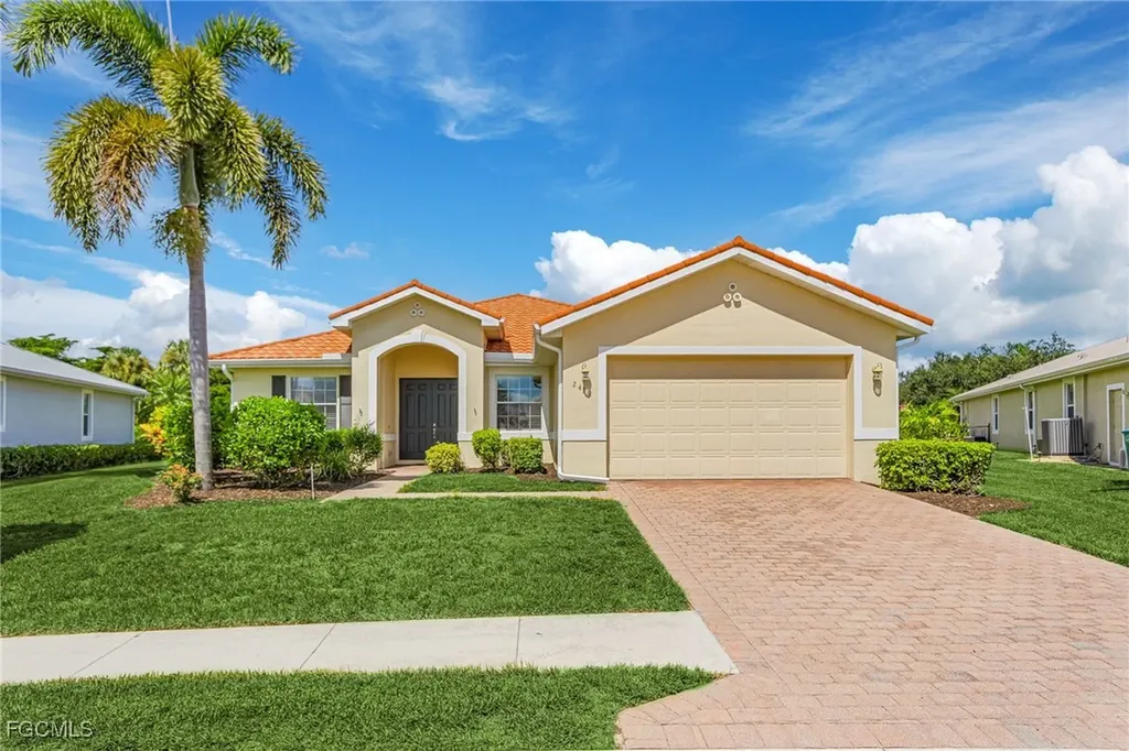 Cape Coral FL, 2439 Ashbury Circle