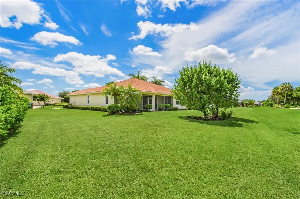 2439 Ashbury Circle Cape Coral FL 33991