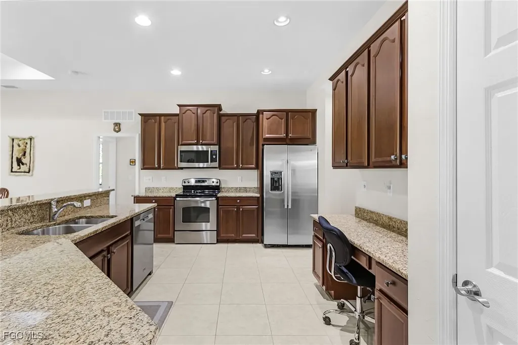 2439 Ashbury Circle Cape Coral FL 33991