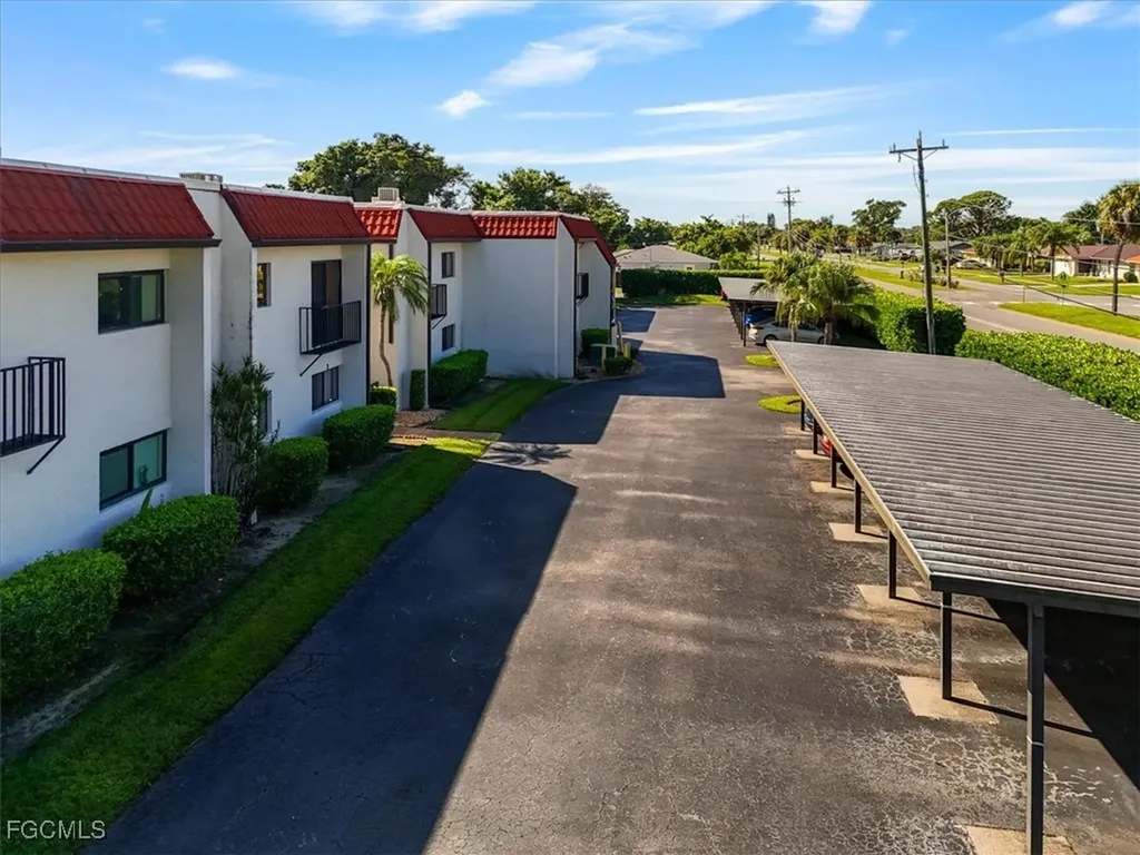 4728 Orange Grove Boulevard North Fort Myers FL 33903