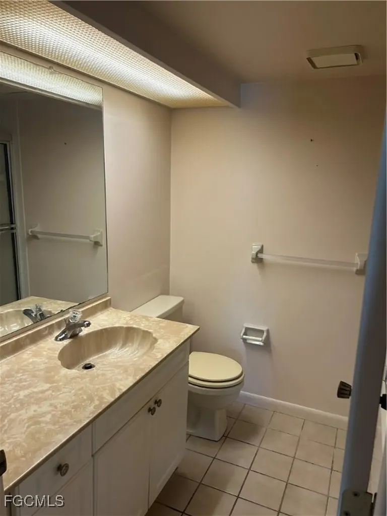 4718 SE 5th Avenue Cape Coral FL 33904