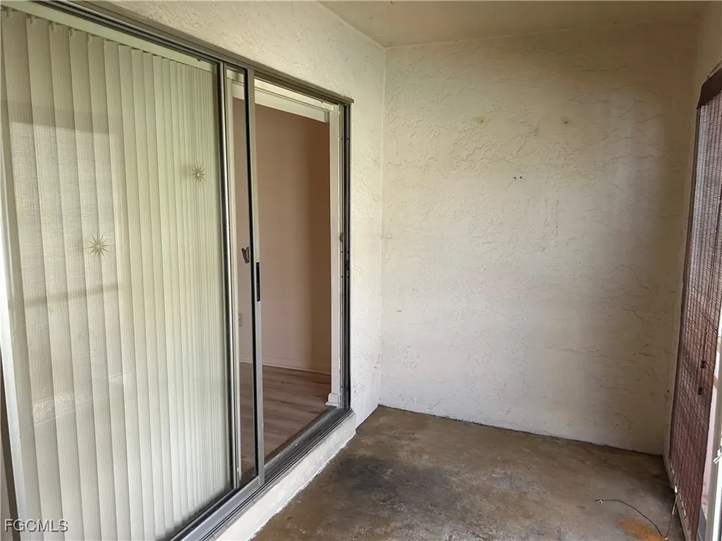 4718 SE 5th Avenue Cape Coral FL 33904