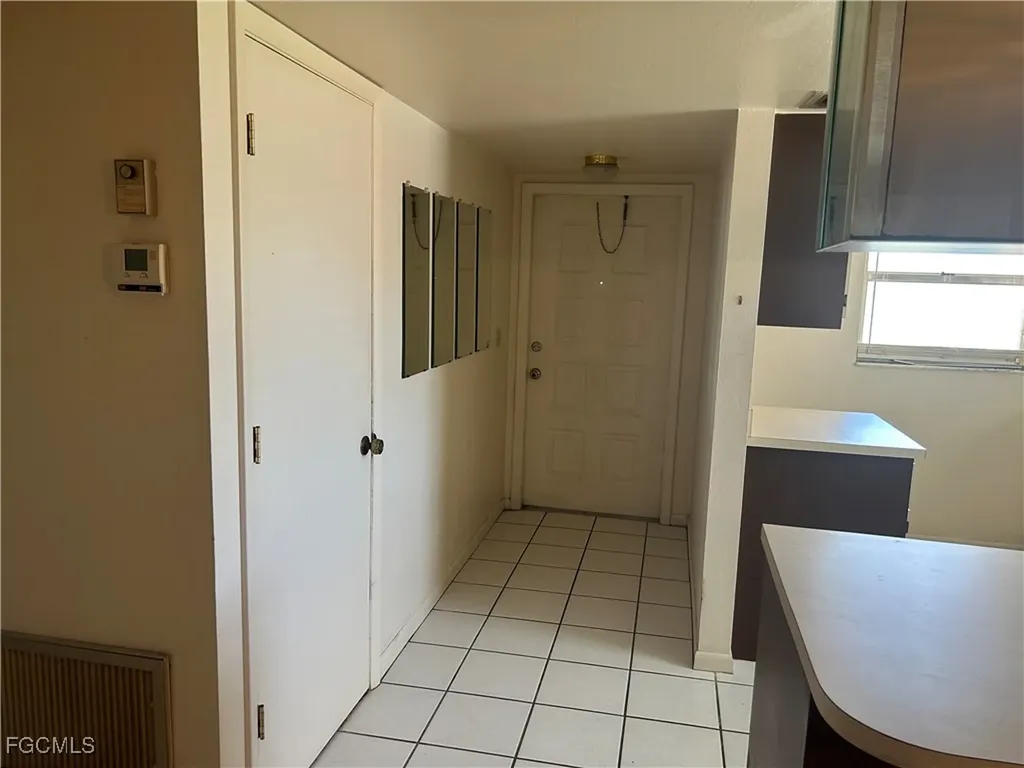 4718 SE 5th Avenue Cape Coral FL 33904