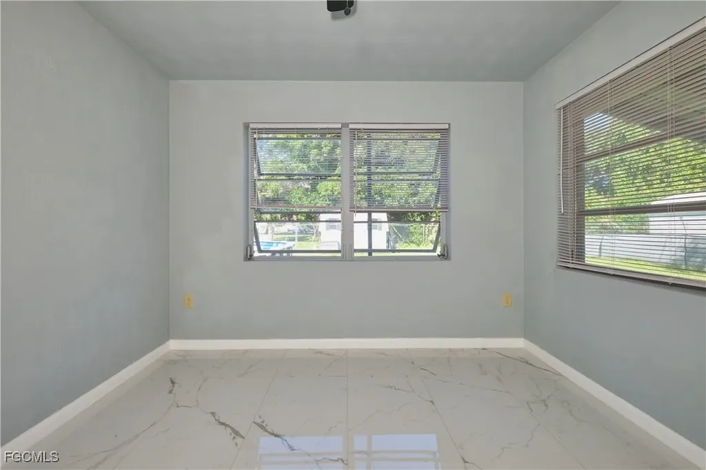 372 Altamont Avenue Fort Myers FL 33905