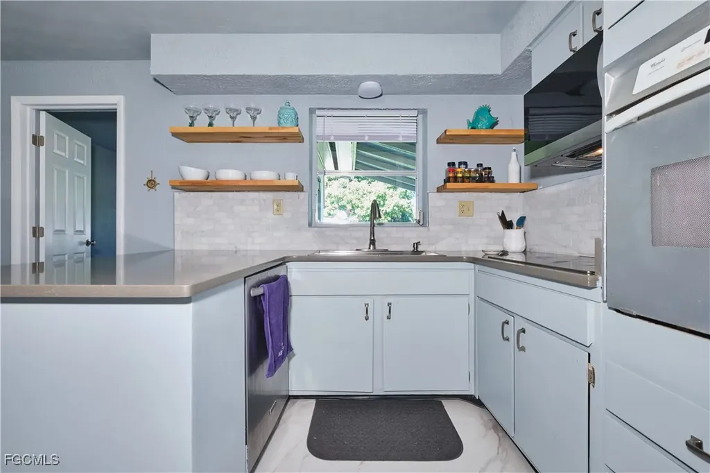 372 Altamont Avenue Fort Myers FL 33905