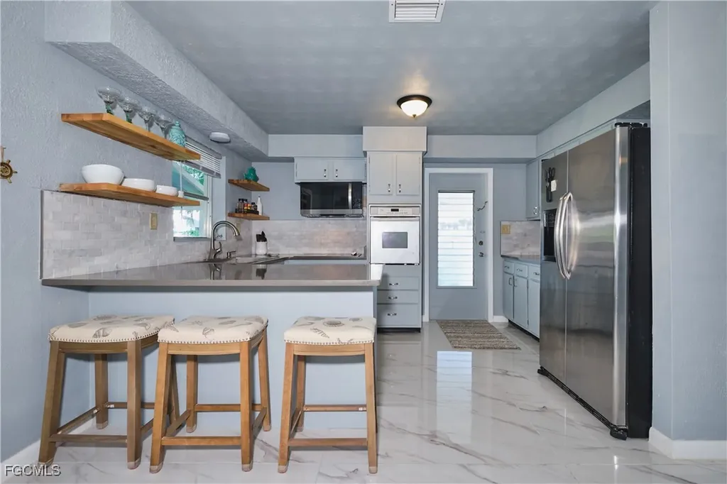 372 Altamont Avenue Fort Myers FL 33905