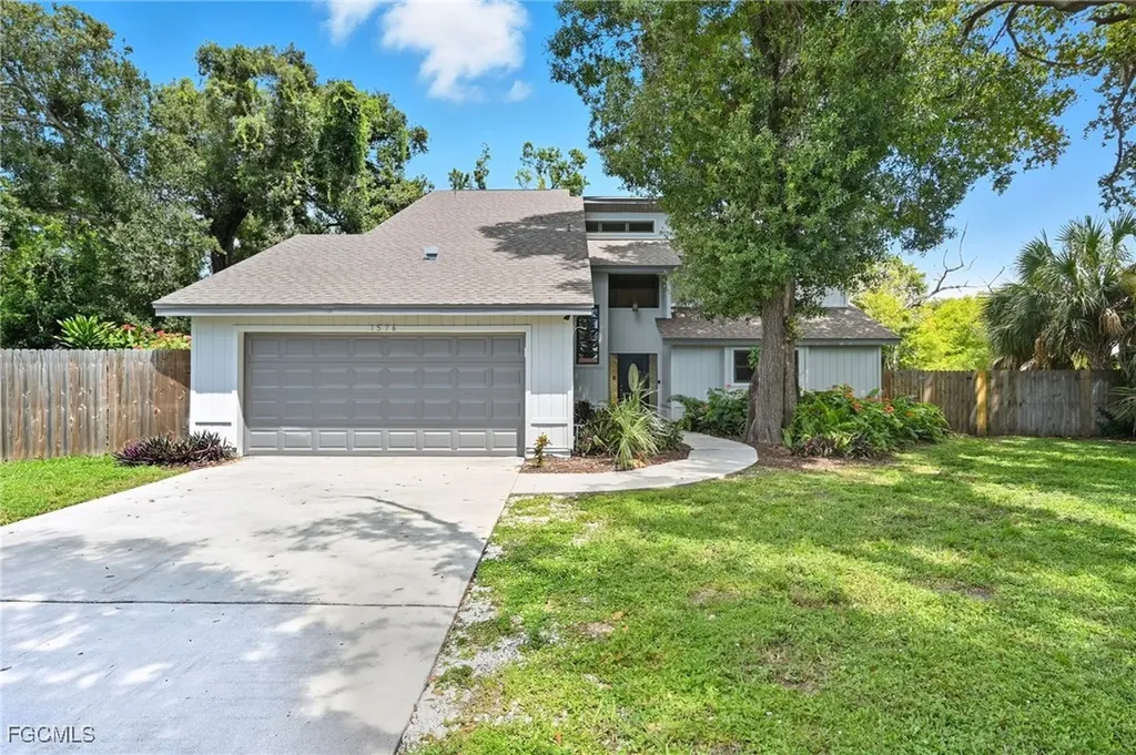 1576 Beechwood Trail Fort Myers FL 33919