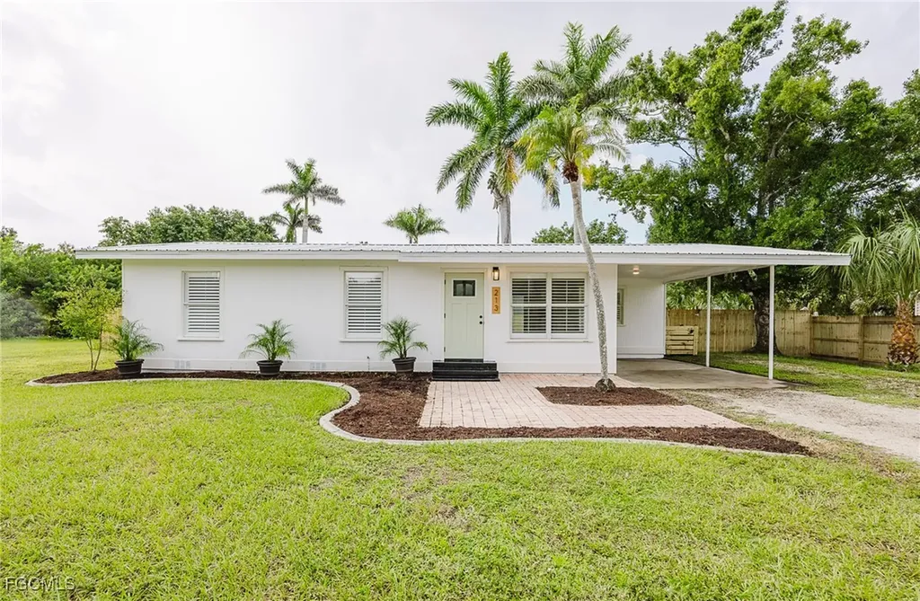 213 W Mckenzie Street Punta Gorda FL 33950