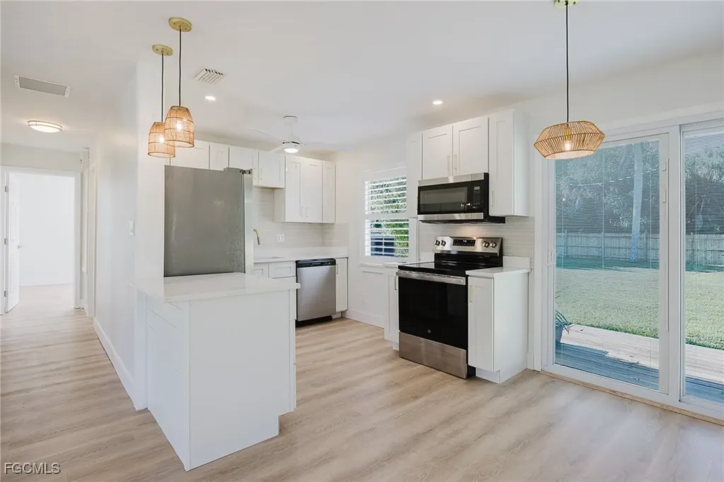 213 W Mckenzie Street Punta Gorda FL 33950