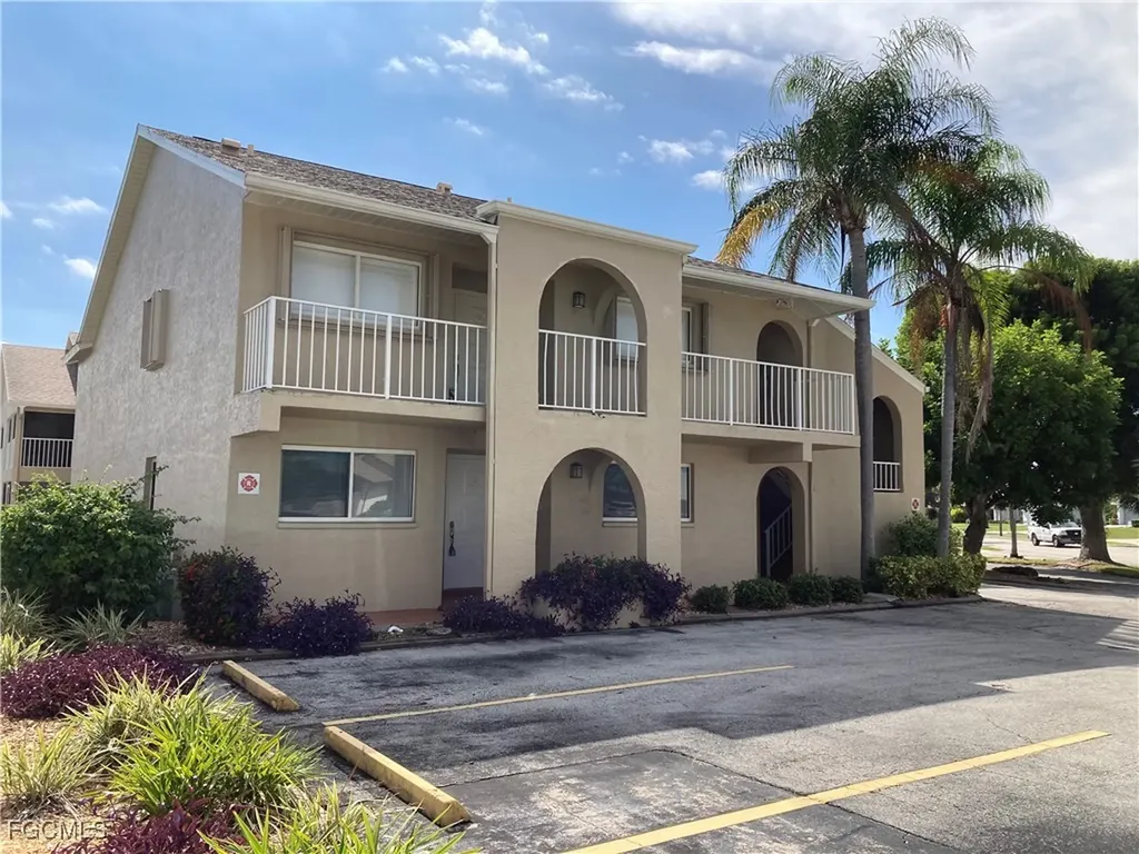4321 Country Club Boulevard Cape Coral FL 33904