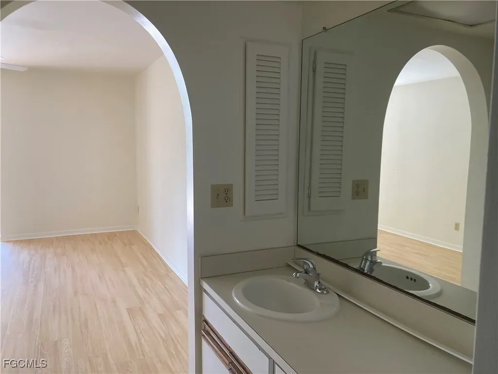 4321 Country Club Boulevard Cape Coral FL 33904