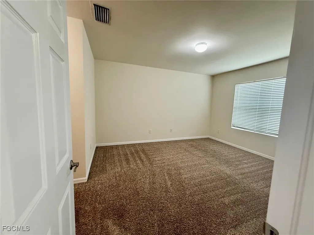 902 SE 31st Terrace Cape Coral FL 33904