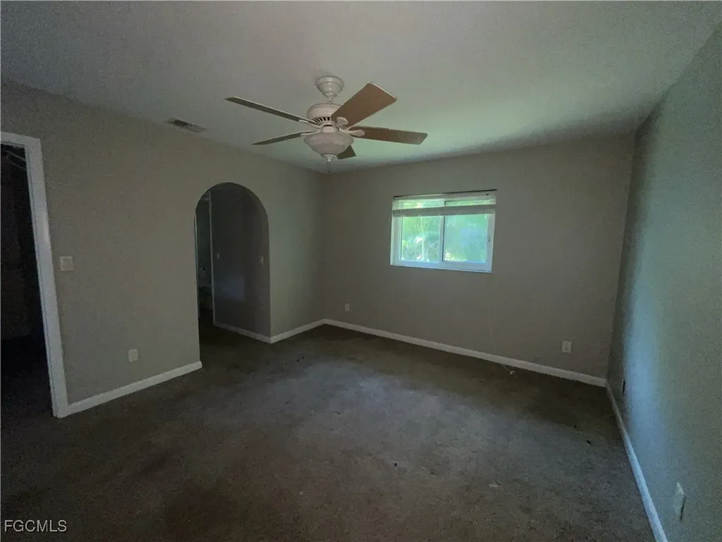 1518 SE 11th Avenue Cape Coral FL 33990