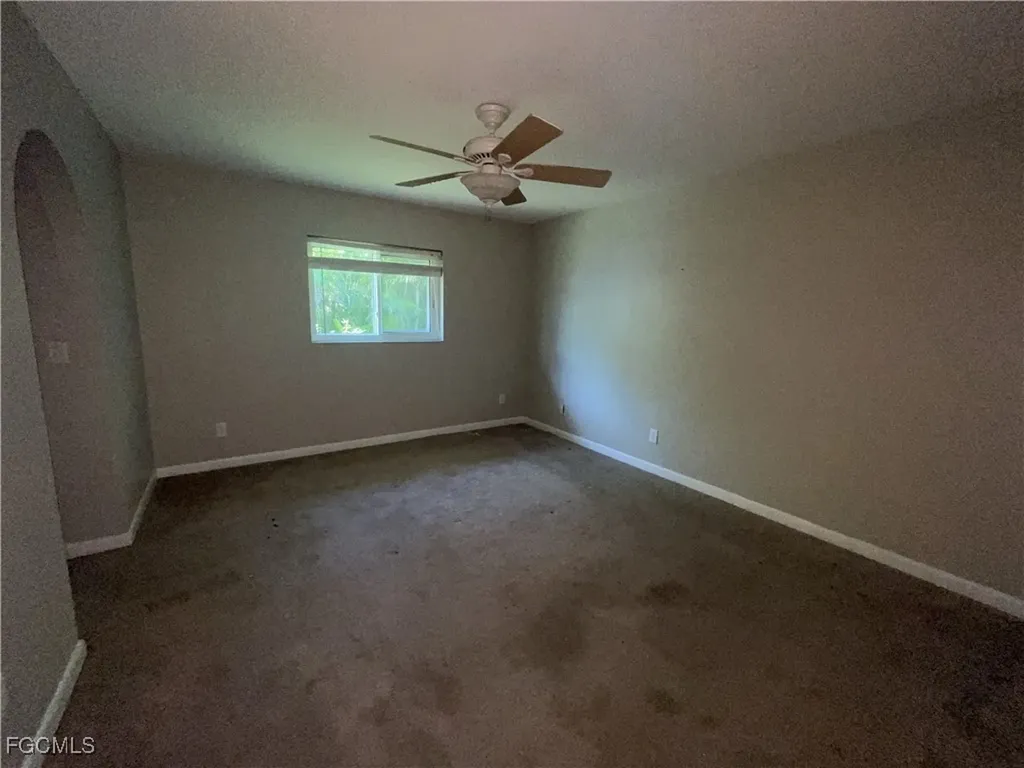 1518 SE 11th Avenue Cape Coral FL 33990