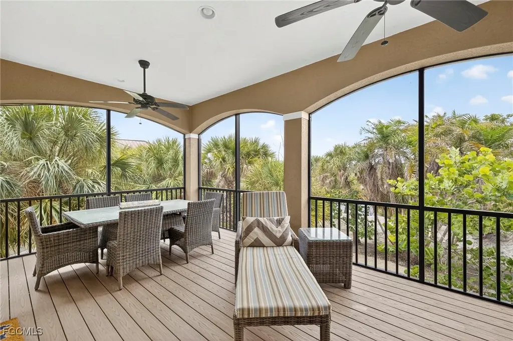 2324 Starfish Lane Sanibel FL 33957