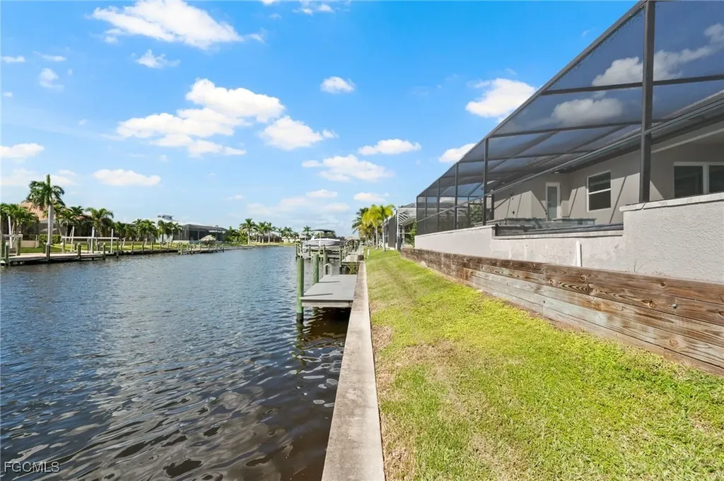 2532 SW 26th Place Cape Coral FL 33914