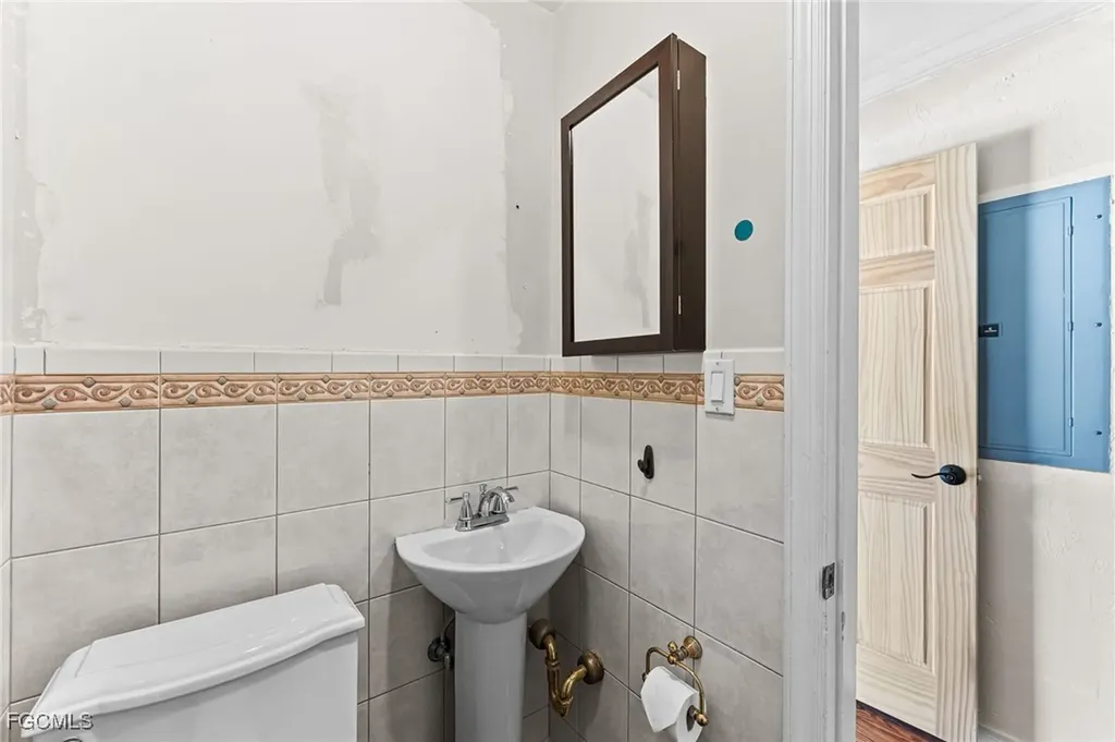 2520 Cortez Boulevard Fort Myers FL 33901