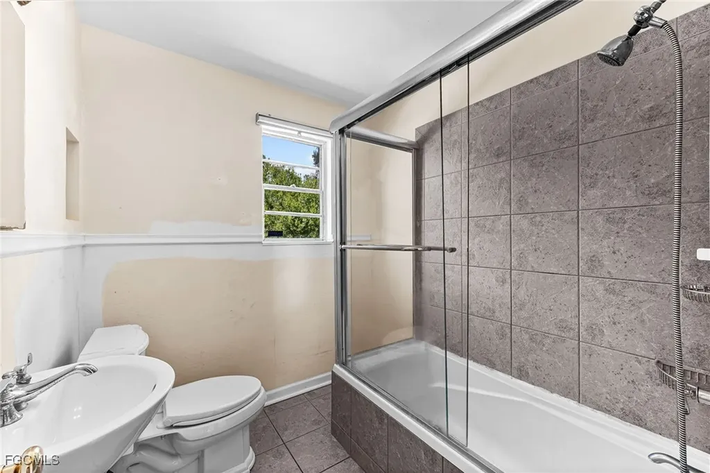 2520 Cortez Boulevard Fort Myers FL 33901