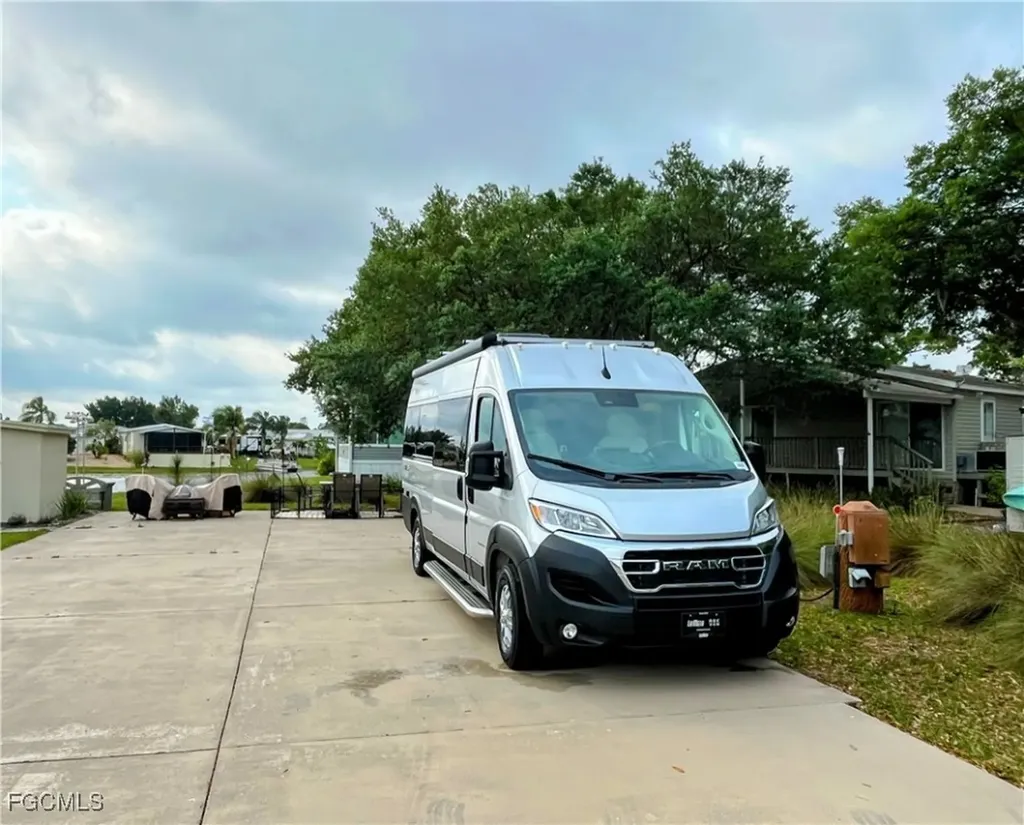 37 Saddlebag Trail Lake Wales FL 33898