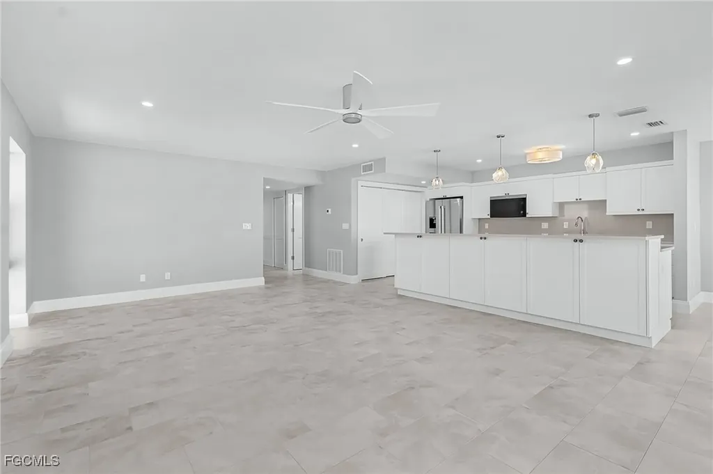 2721 W Gulf Drive Sanibel FL 33957