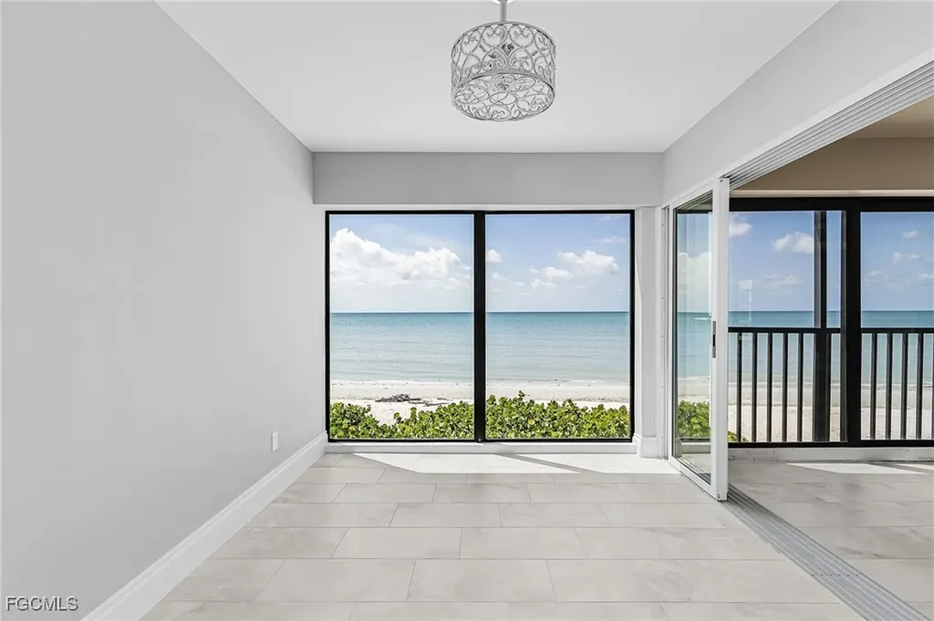 2721 W Gulf Drive Sanibel FL 33957