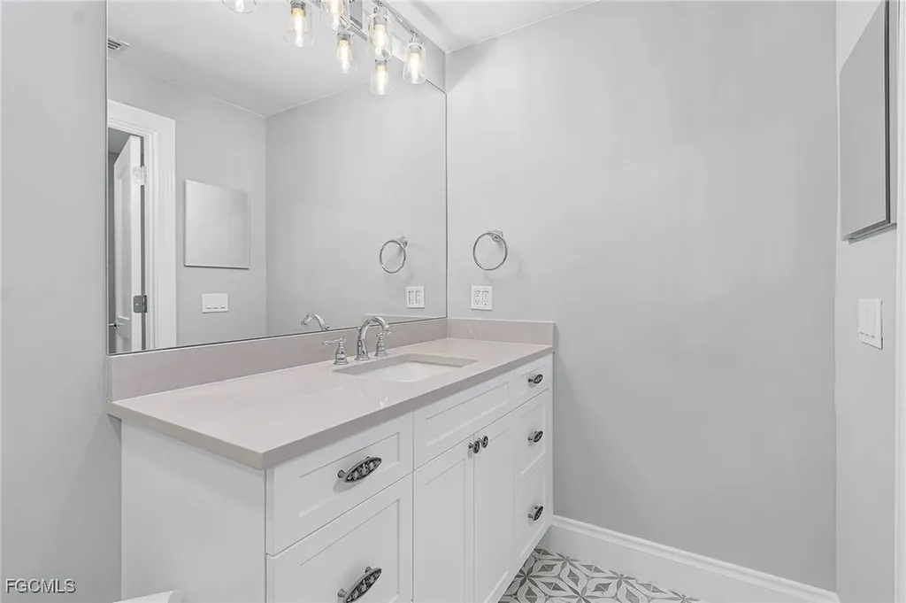 2721 W Gulf Drive Sanibel FL 33957