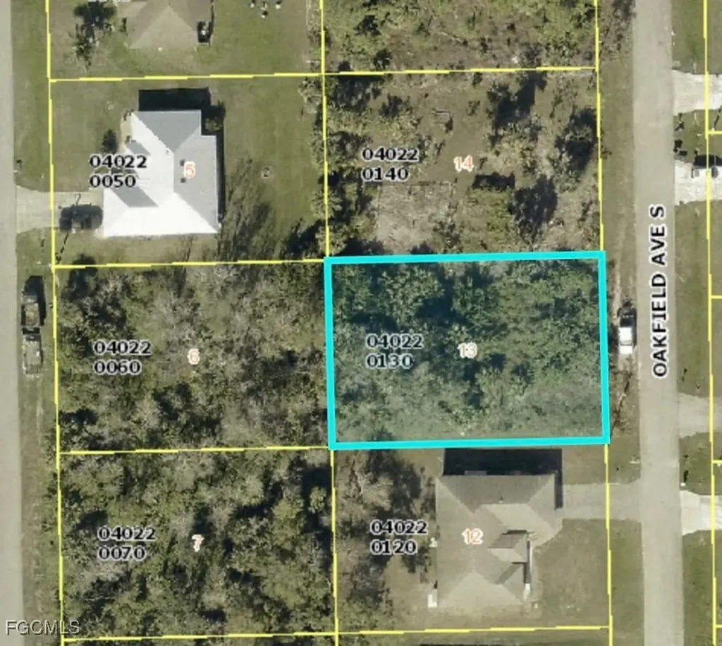 530 Oakfield Avenue Lehigh Acres FL 33974