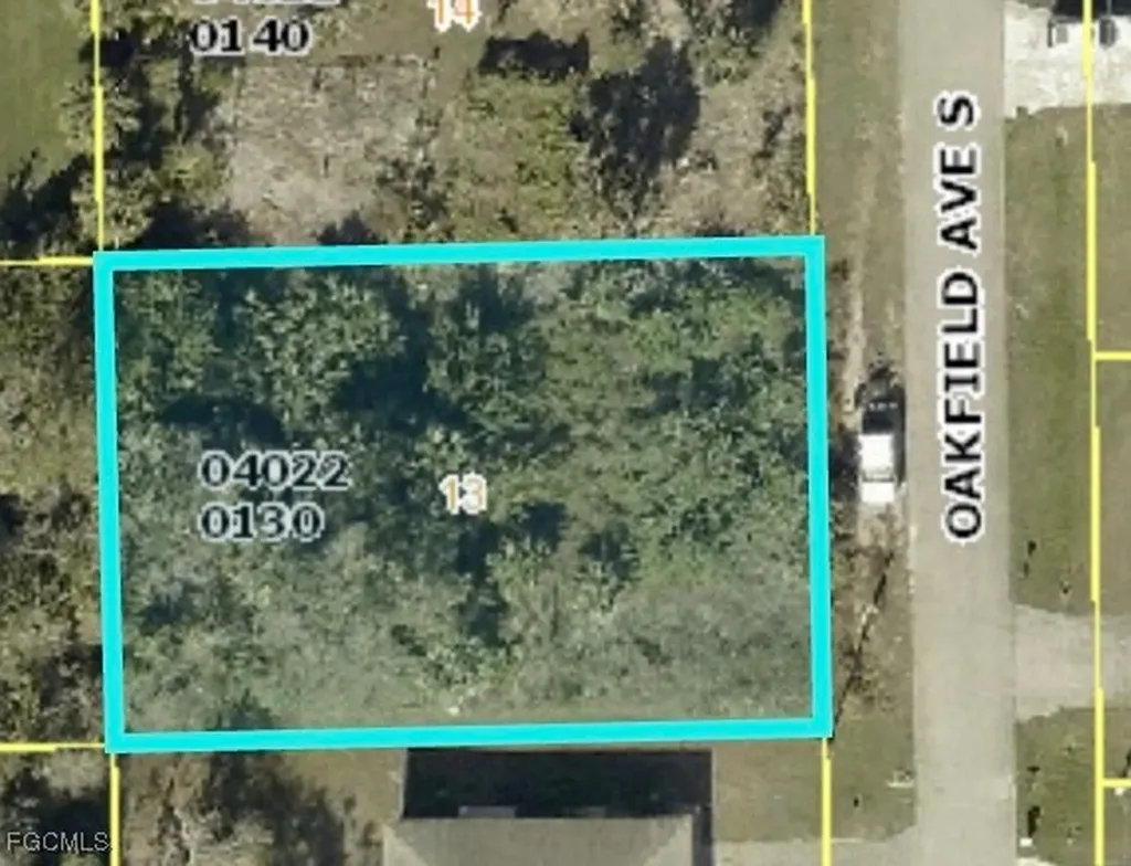 530 Oakfield Avenue Lehigh Acres FL 33974
