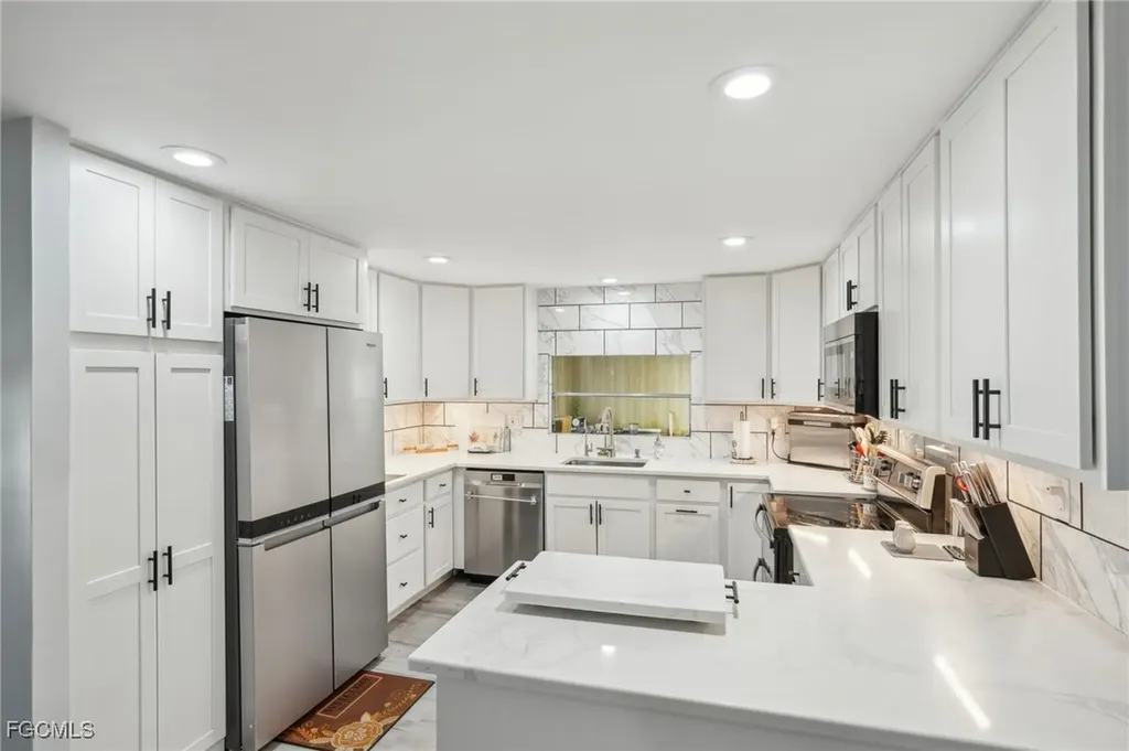 3000 Longview Lane North Fort Myers FL 33917